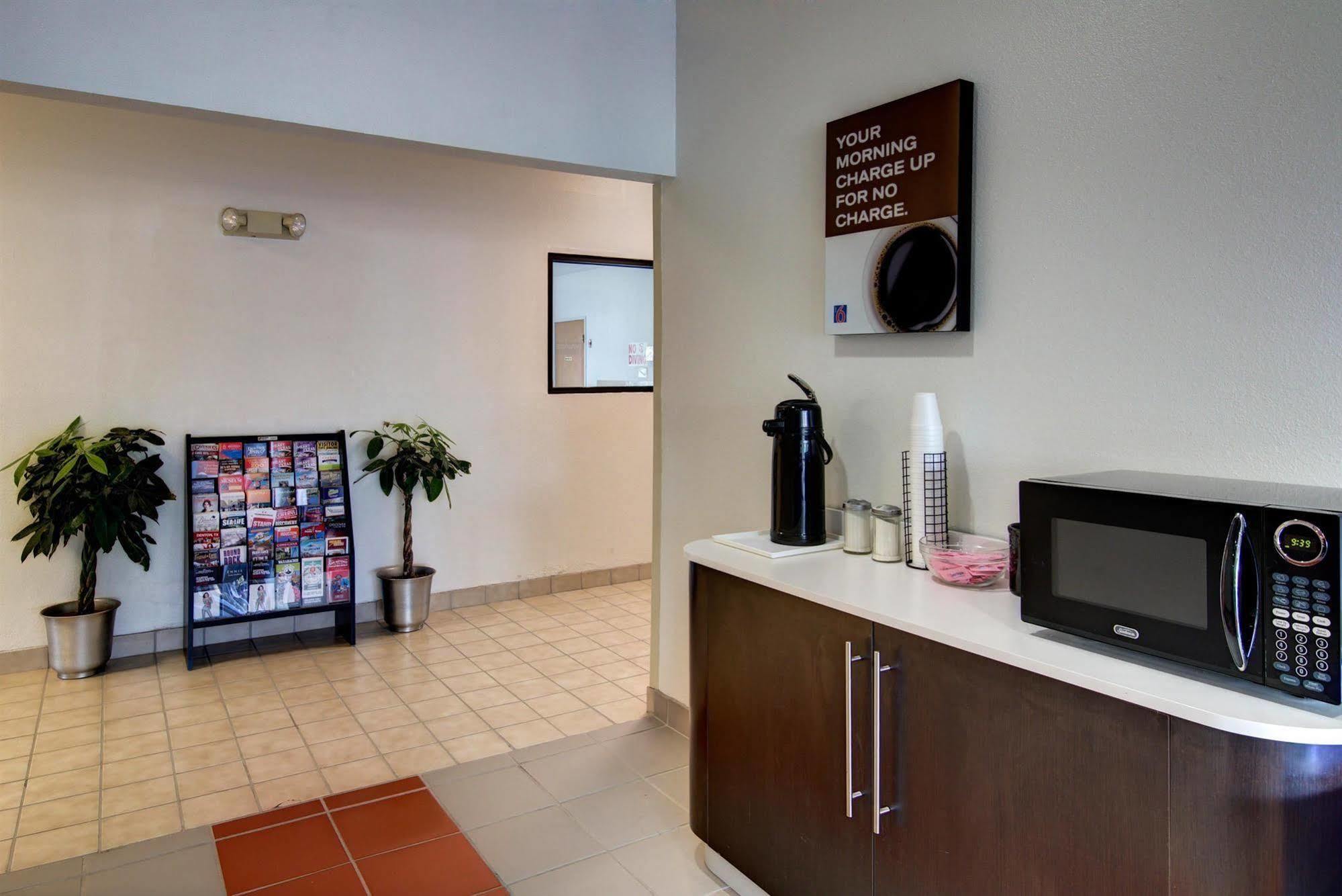Motel 6 Waco - Woodway Exterior photo